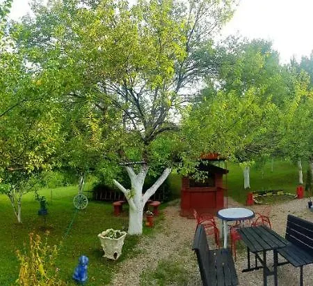 בית נופש Ranch Pljesevica *